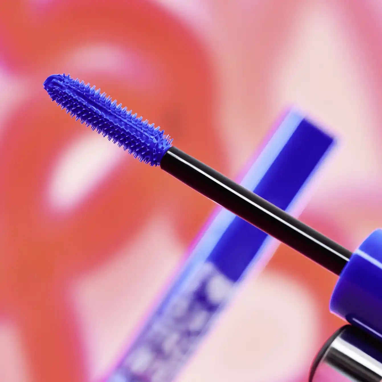 essence I LOVE EXTREME BLUE crazy volume mascara